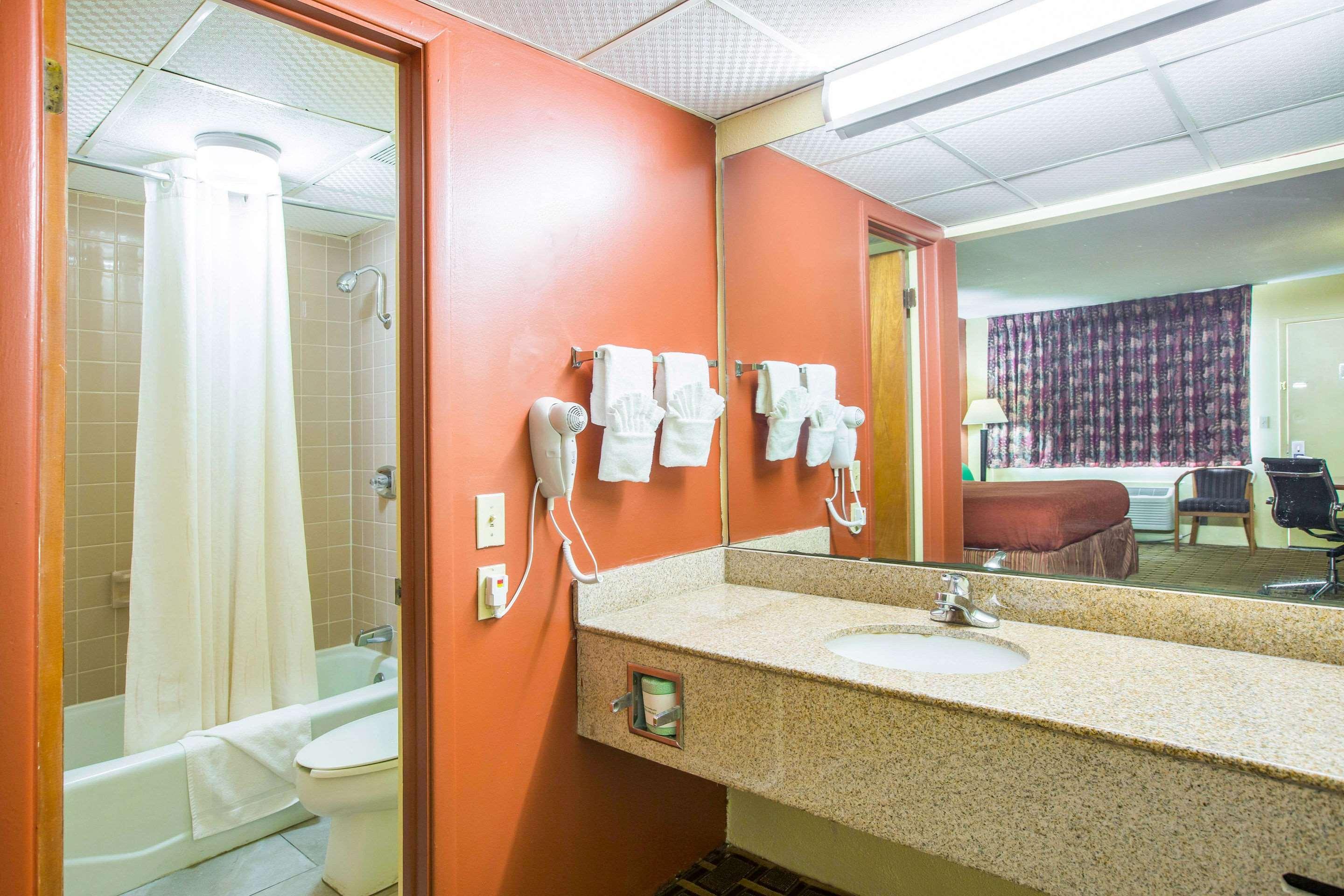 Rodeway Inn Bonifay Exteriör bild
